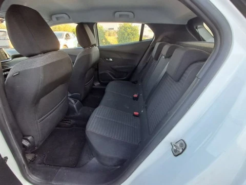 Peugeot 2008 Active BlueHDI 81kW (110CV)