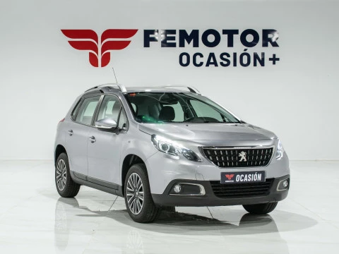 Peugeot 2008 Style 1.2L PureTech 60KW (82CV) S&S Peugeot 2008 Style 1.2L PureTech 60KW (82CV) S&S