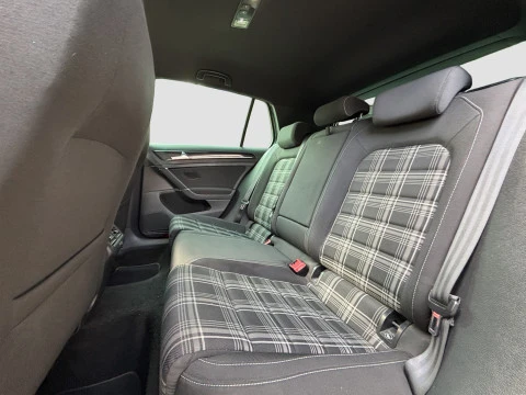 Volkswagen Golf GTD 2.0 TDI 184CV DSG BMT