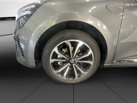 Renault Clio  E-TECH Full Hybrid Techno 105kW
