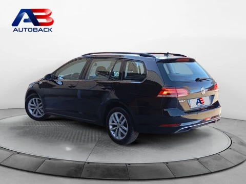 Volkswagen Golf Business & Navi 1.6 TDI 85kW DSG Variant