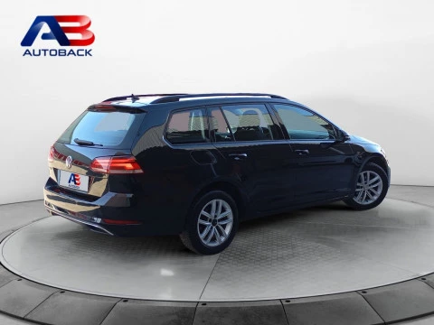 Volkswagen Golf Business & Navi 1.6 TDI 85kW DSG Variant