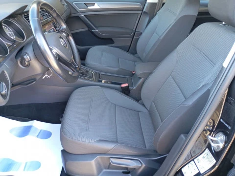 Volkswagen Golf Business & Navi 1.6 TDI 85kW DSG Variant