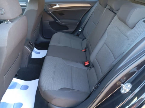 Volkswagen Golf Business & Navi 1.6 TDI 85kW DSG Variant