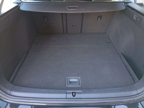 Volkswagen Golf Business & Navi 1.6 TDI 85kW DSG Variant