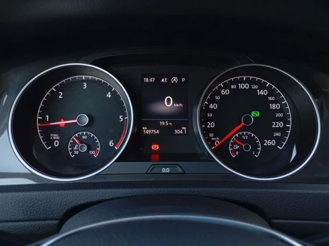 Volkswagen Golf Business & Navi 1.6 TDI 85kW DSG Variant