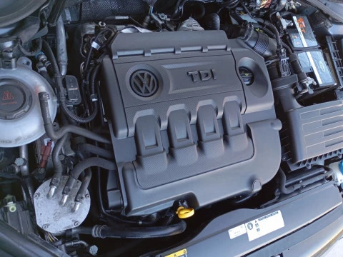 Volkswagen Golf Business & Navi 1.6 TDI 85kW DSG Variant