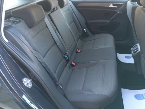 Volkswagen Golf Business & Navi 1.6 TDI 85kW DSG Variant