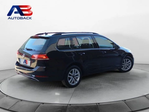 Volkswagen Golf Business & Navi 1.6 TDI 85kW DSG Variant