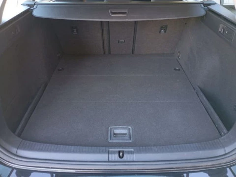 Volkswagen Golf Business & Navi 1.6 TDI 85kW DSG Variant