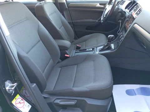 Volkswagen Golf Business & Navi 1.6 TDI 85kW DSG Variant