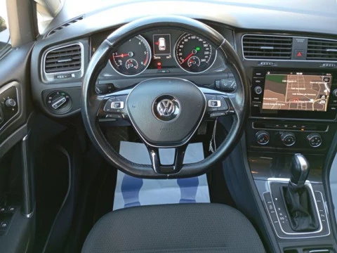 Volkswagen Golf Business & Navi 1.6 TDI 85kW DSG Variant