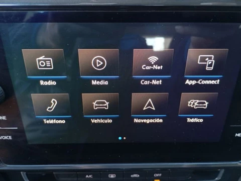 Volkswagen Golf Business & Navi 1.6 TDI 85kW DSG Variant