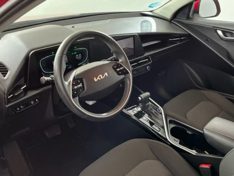 Kia Niro 1.6 GDi HEV 104kW (141CV) Drive