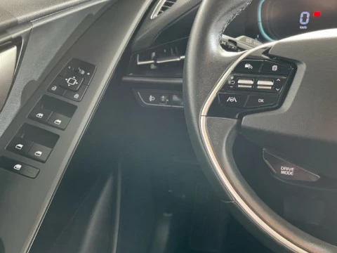 Kia Niro 1.6 GDi HEV 104kW (141CV) Drive