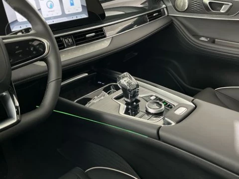 EBRO S700 1.5 TGDI PHEV Luxury E-CVT