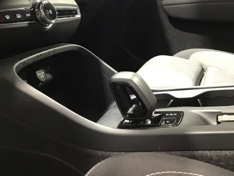 Volvo XC40 2.0 B3 G Core Auto