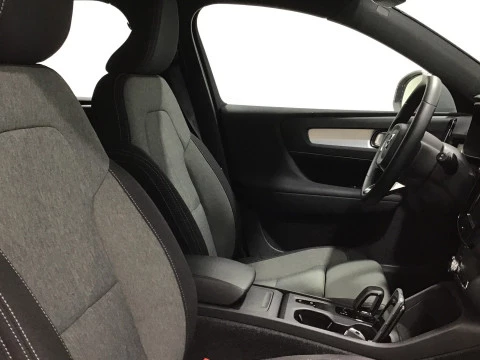 Volvo XC40 2.0 B3 G Core Auto