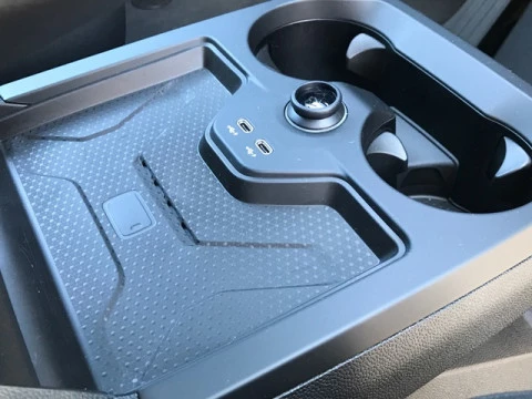 BMW iX xDrive40 240 kW (326 CV)