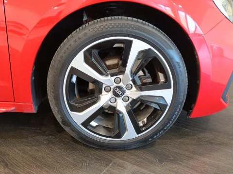 Audi A1 Sportback Adrenalin 30 TFSI 81kW (110CV)