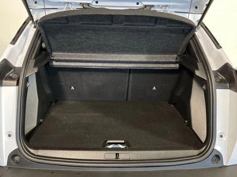 Peugeot 2008 Allure Pack Puretech 100 S&S 6 Vel. MAN