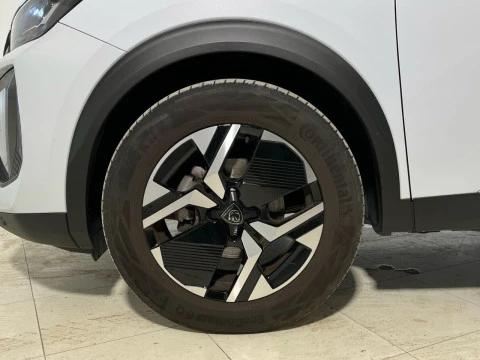 Peugeot 2008 Allure Pack Puretech 100 S&S 6 Vel. MAN