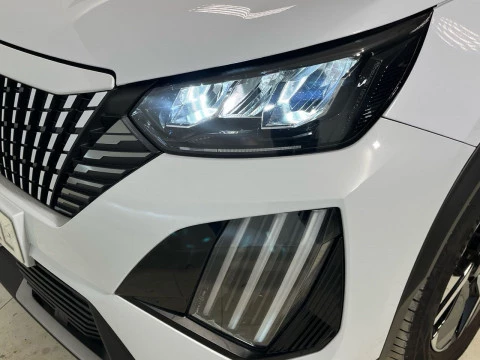 Peugeot 2008 Allure Pack Puretech 100 S&S 6 Vel. MAN