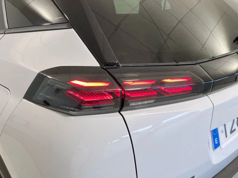 Peugeot 2008 Allure Pack Puretech 100 S&S 6 Vel. MAN