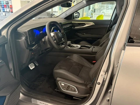 Renault Rafale Esprit Alpine full hybrid E-Tech 147kW