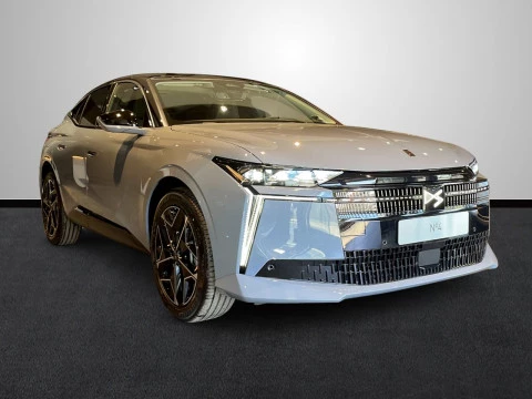 DS Nº4 Hybrid 145 Étoile Alcantara@