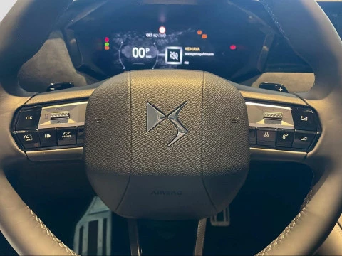 DS Nº4 Hybrid 145 Étoile Alcantara@