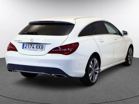 Mercedes-Benz CLA-CLASS CLA 200 D DCT SHOOTING BRAKE 5P