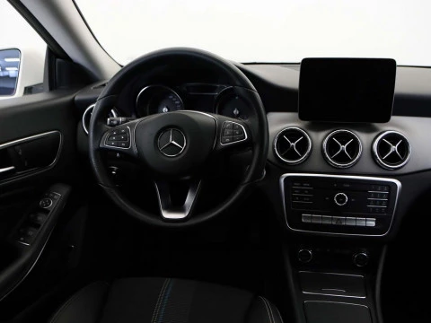 Mercedes-Benz CLA-CLASS CLA 200 D DCT SHOOTING BRAKE 5P