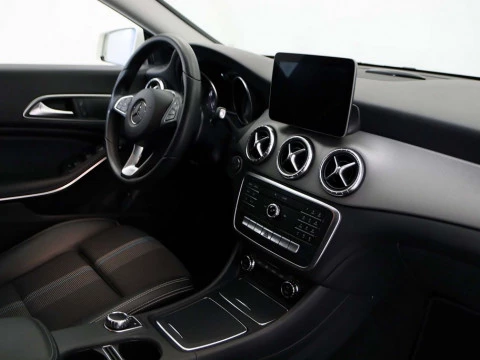 Mercedes-Benz CLA-CLASS CLA 200 D DCT SHOOTING BRAKE 5P