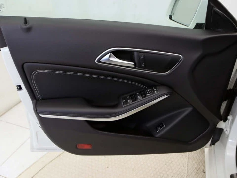 Mercedes-Benz CLA-CLASS CLA 200 D DCT SHOOTING BRAKE 5P