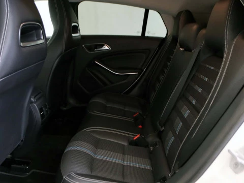 Mercedes-Benz CLA-CLASS CLA 200 D DCT SHOOTING BRAKE 5P