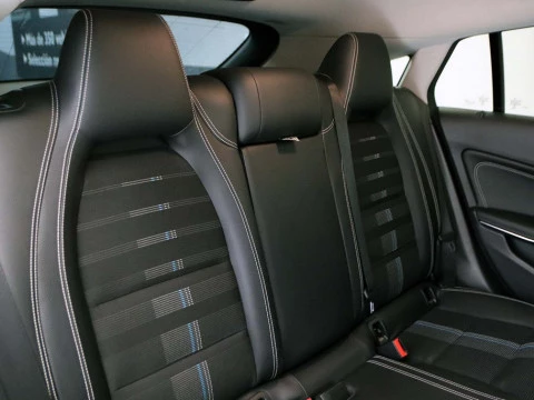 Mercedes-Benz CLA-CLASS CLA 200 D DCT SHOOTING BRAKE 5P