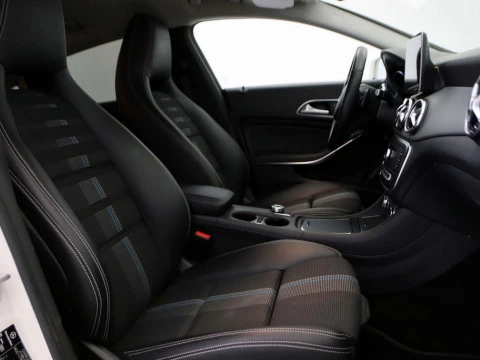 Mercedes-Benz CLA-CLASS CLA 200 D DCT SHOOTING BRAKE 5P