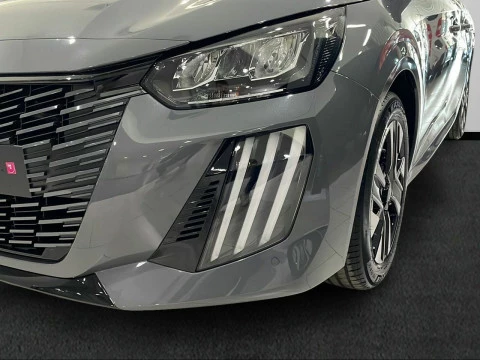 Peugeot 208 Allure HYBRID 110 eDCS6