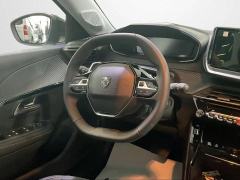 Peugeot 208 Allure HYBRID 110 eDCS6
