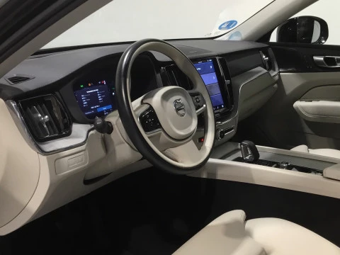 Volvo XC60 XC60 Recharge Ultimate, T6 plug-in hybrid eAWD, El?ctrico/Gasolina, Dark