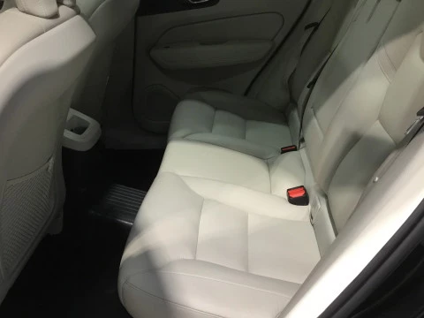 Volvo XC60 XC60 Recharge Ultimate, T6 plug-in hybrid eAWD, El?ctrico/Gasolina, Dark