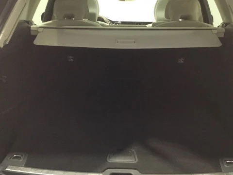 Volvo XC60 XC60 Recharge Ultimate, T6 plug-in hybrid eAWD, El?ctrico/Gasolina, Dark