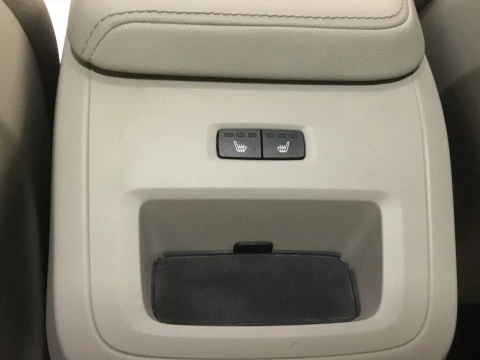 Volvo XC60 XC60 Recharge Ultimate, T6 plug-in hybrid eAWD, El?ctrico/Gasolina, Dark