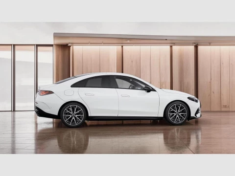 Mercedes-Benz CLA  250+ con tecnologia EQ