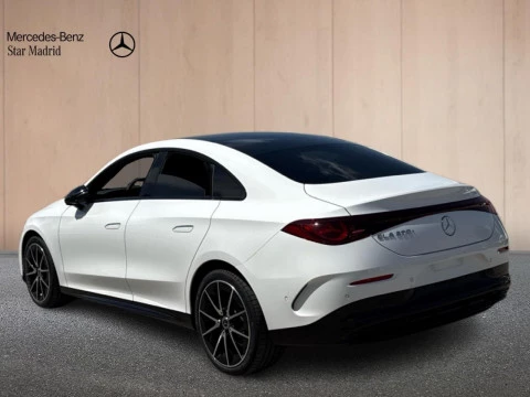 Mercedes-Benz CLA  250+ con tecnologia EQ