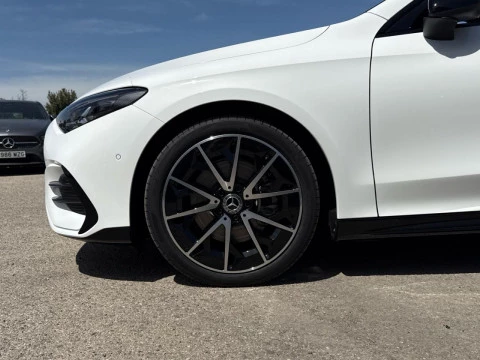 Mercedes-Benz CLA  250+ con tecnologia EQ