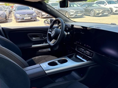 Mercedes-Benz CLA  250+ con tecnologia EQ