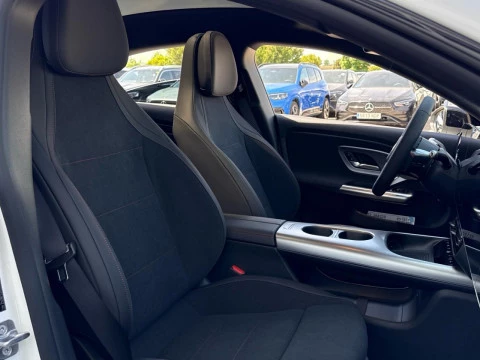 Mercedes-Benz CLA  250+ con tecnologia EQ