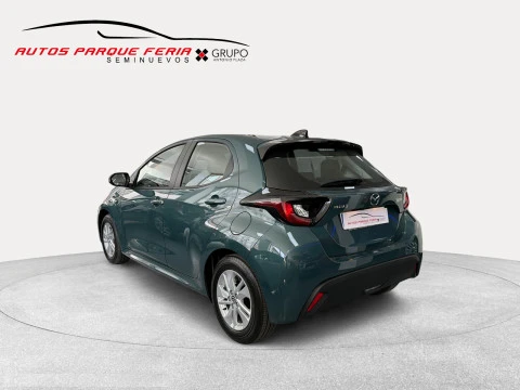 Mazda2 1.5 85 kW (116 CV) CVT Centre-line